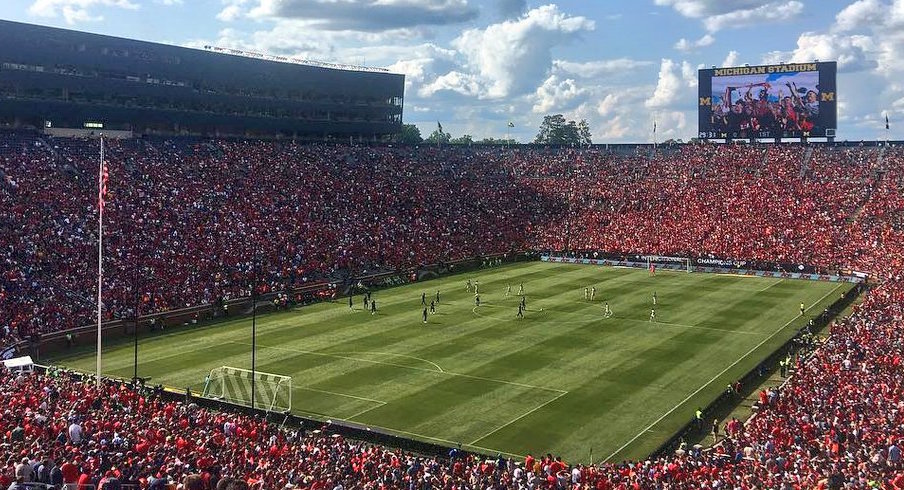 Ohio State-Michigan take feud on ice at Browns home stadium