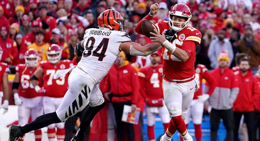 CINCINNATI, OH - NOVEMBER 06: Cincinnati Bengals Safety Vonn Bell (24)  backpedals during the NFL game between the Carolina Panthers and the  Cincinnati Bengals on November 6, 2022, at Paycor Stadium, in