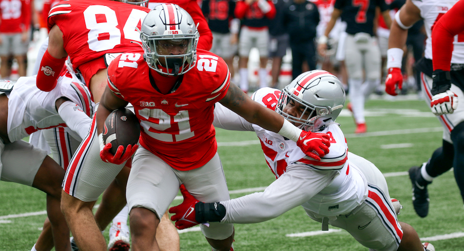 Pryor shines as a receiver in Ohio State homecoming