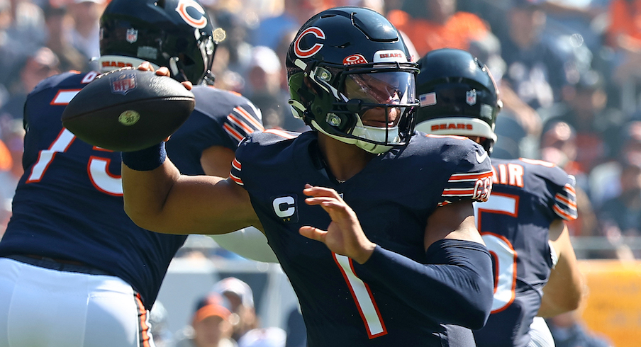 Justin Fields Sets Chicago Bears Record By Completing 16 Straight Passes,  Has First 300-Yard Game vs. Denver Broncos