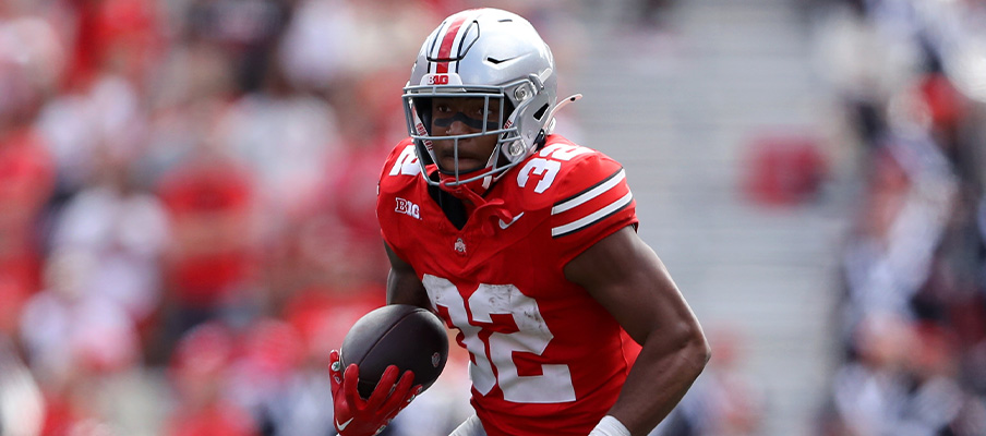 TreVeyon Henderson in Ohio State's scarlet uniform