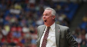 Bo Ryan announces retirement as Wisconsin men's basketball coach.