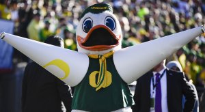 Oregon finds itself needing to replace a coach in the middle of spring practice.