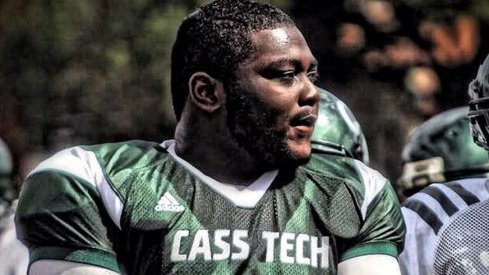 Detroit Cass Tech defensive tackle Michael Onwenu