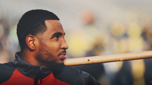 Braxton Miller re-injured his throwing shoulder at Monday's afternoon practice according to sources.