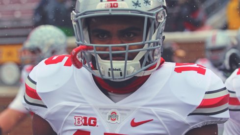 Ezekiel Elliott is poised to go over 1,000 yards.