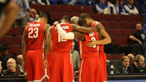 Buckeyes huddle.