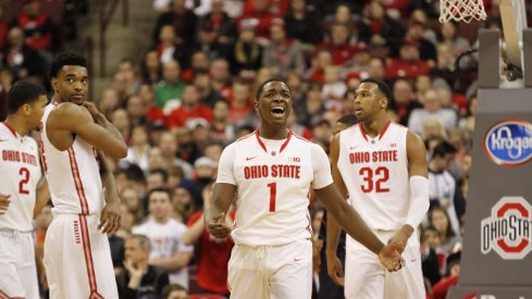 Jae'Sean Tate and Co. walk up the court against Illinois.