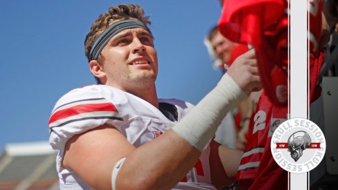 Sam Hubbard signs autographs for the August 5th 2016 Skull Session.