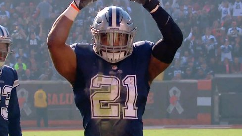 Ezekiel Elliott throws up the O-H-I-O in Cleveland Sunday.