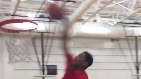 Ohio State outside linebacker Malik Harrison wins dunk contest.