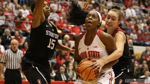 Stephanie Mavunga had a career-high 26 rebounds.