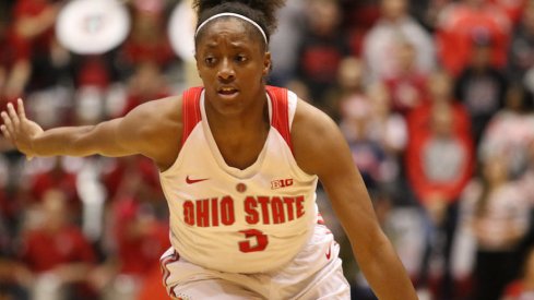 Kelsey Mitchell breaks all-time scoring record.