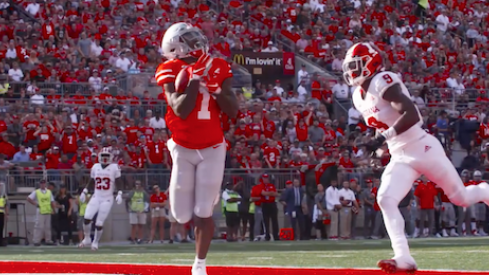 Johnnie Dixon scores.