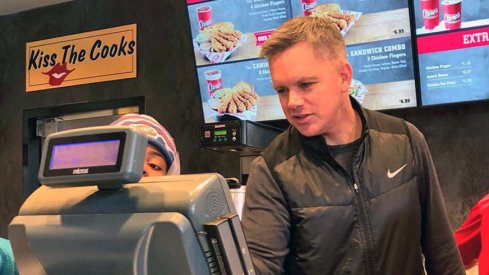 Chris Holtmann gives out free chicken