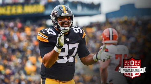 Cameron Heyward celebrates after Steelers get a safety 