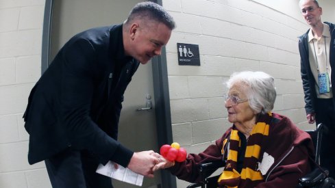 Chris Holtmann meets Sister Jean