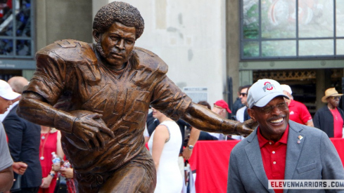 Archie Griffin and his statue