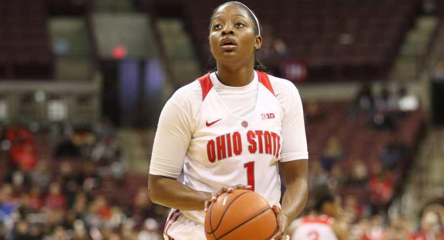 Stephanie Mavunga returned to the court for the first time in over four games.