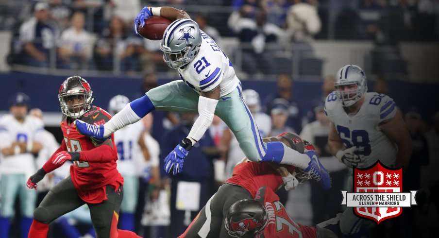 Ezekiel Elliott leaps into Ohio State record book