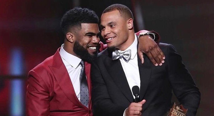 Ezekiel Elliott Misses Out on Offensive Rookie of the Year, but Picks Up  Fed Ex Ground NFL Player of the Year