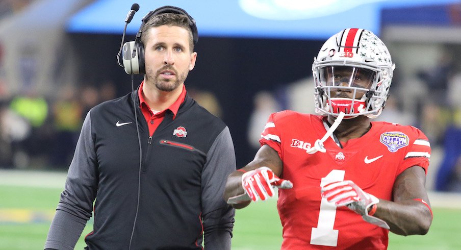 Brian Hartline coaching Johnnie Dixon during the 2017 Cotton Bowl.