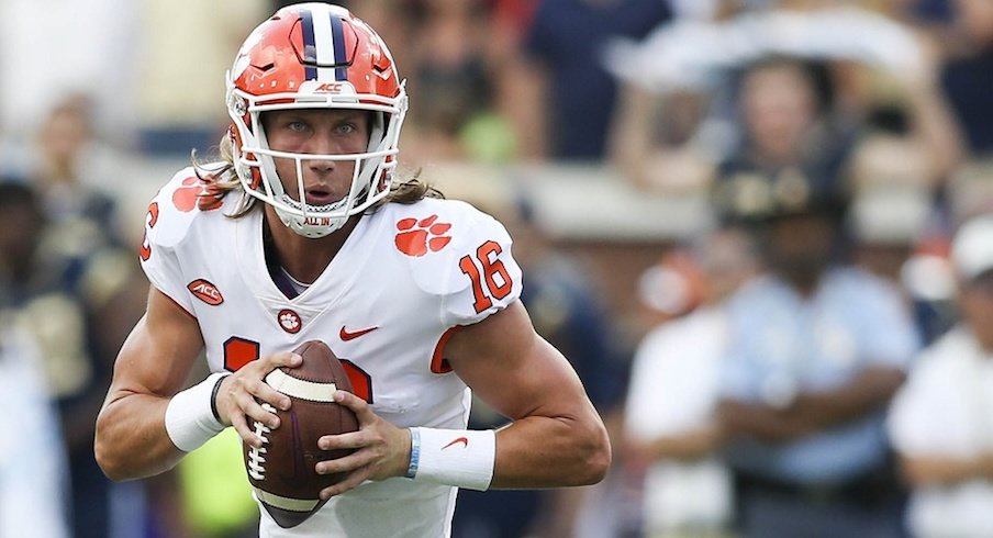 Trevor Lawrence returns to Georgia before beginning second NFL season