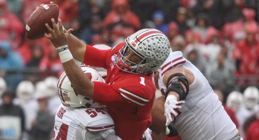 Ohio State-Penn State  Buckeyes offensive line paves the way