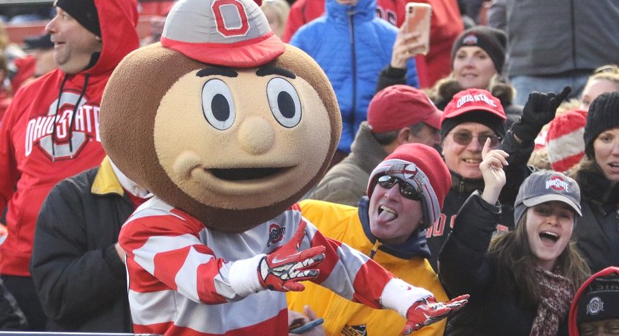 Brutus Buckeye and fans