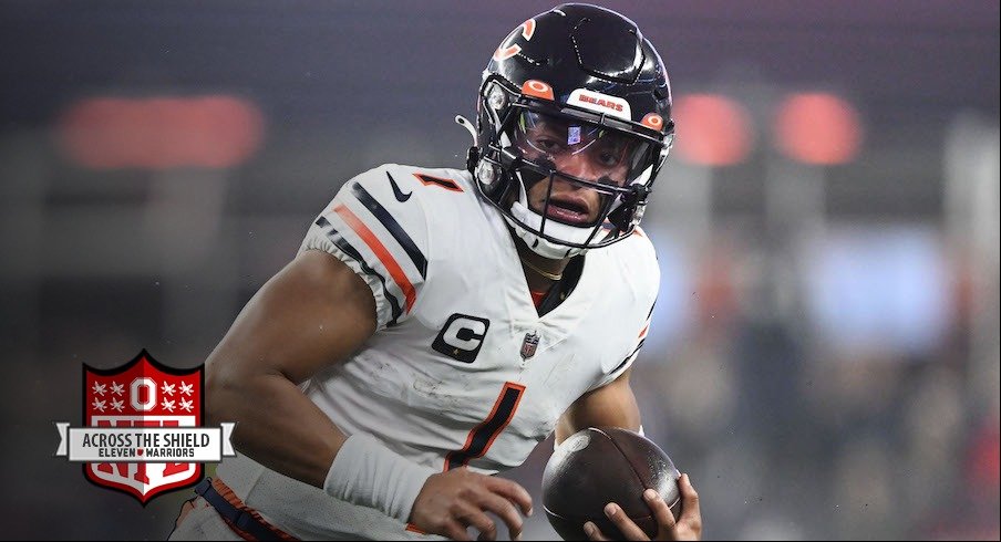 Justin Fields shines again in Chicago Bears' defeat in Dallas