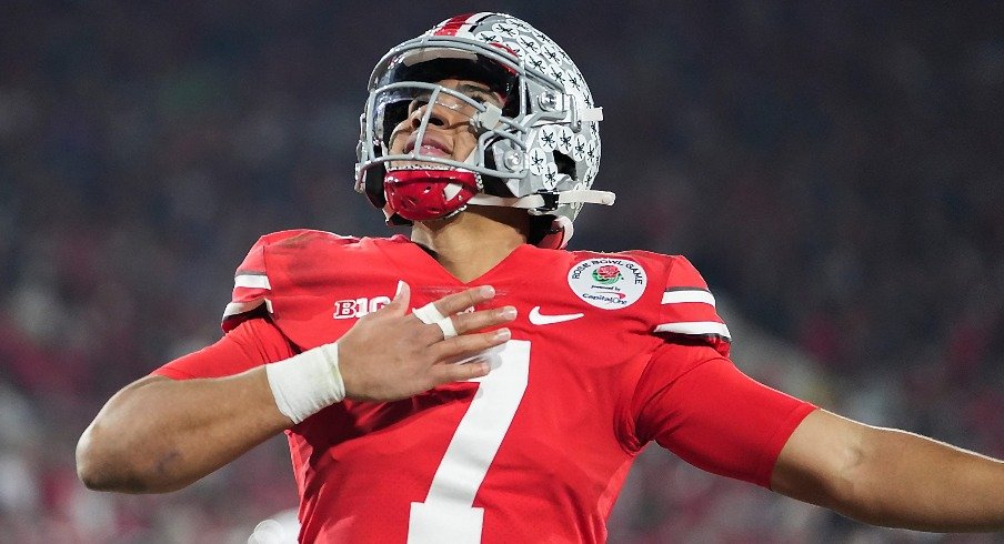 OSU's Justin Fields briefly leaves Michigan game with injury