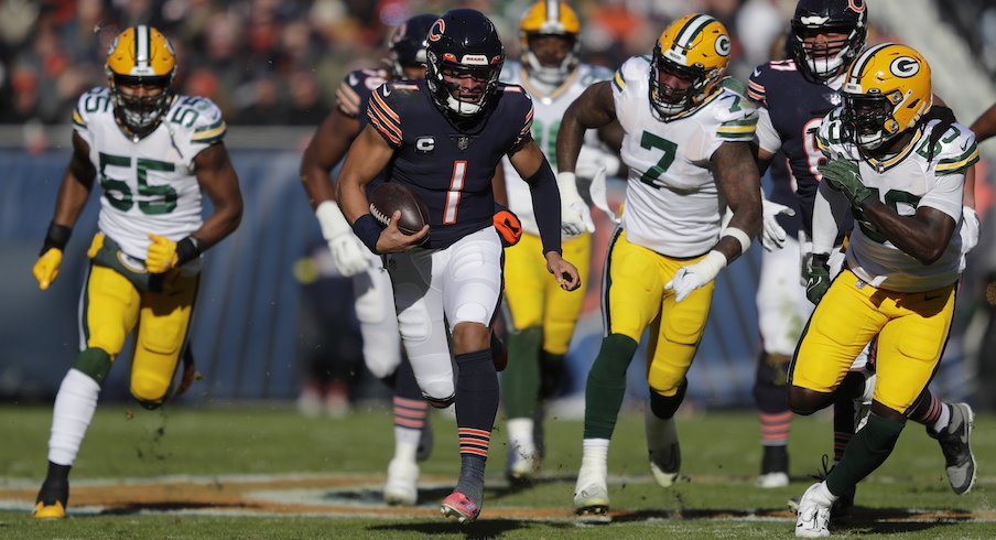 QB rushing record in sight for Bears' Fields with 3 games left