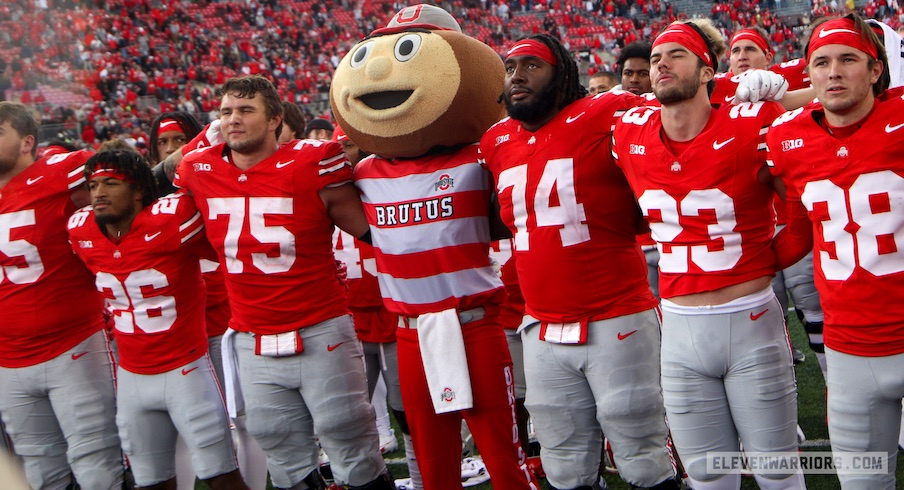 Ohio State football players and Brutus