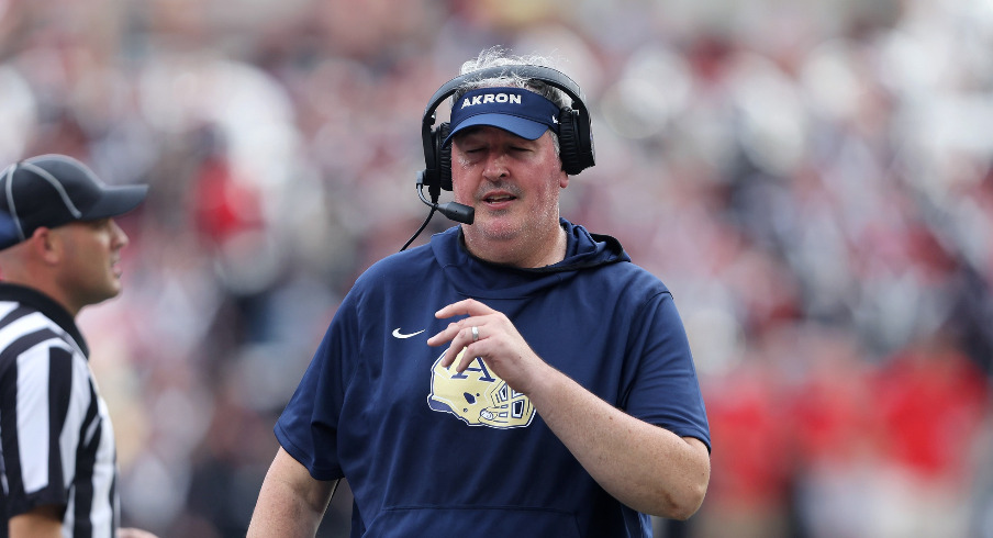 Akron head coach Joe Moorhead