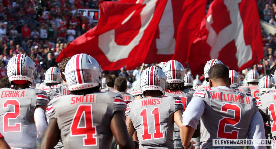 Jeremiah Smith and the Buckeyes before the Iowa game