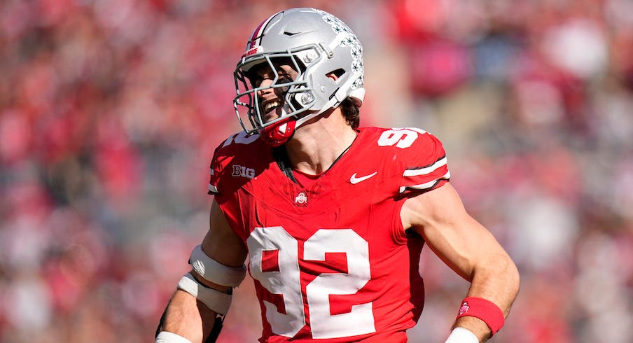 Caden Curry celebrating his punt block