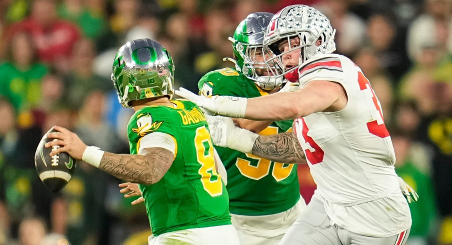 Jack Sawyer rushing the passer